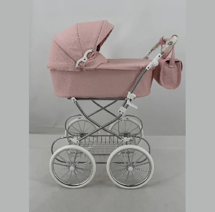 Coche clasico de muñecas